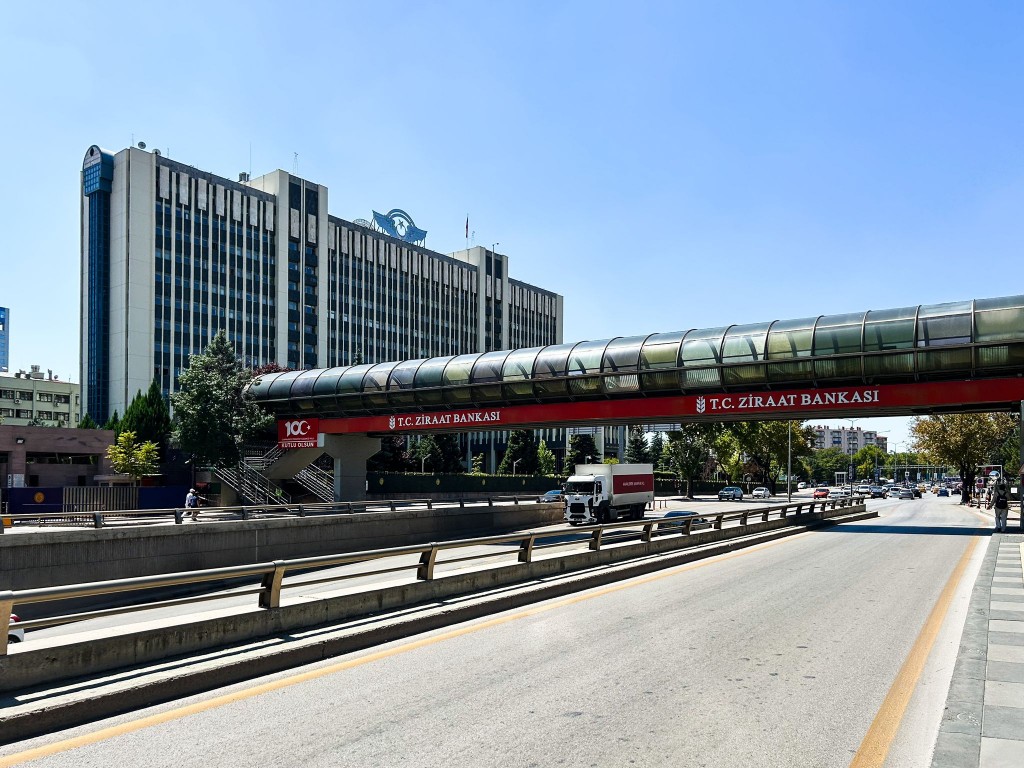 whatsapp_136 whatsapp_136