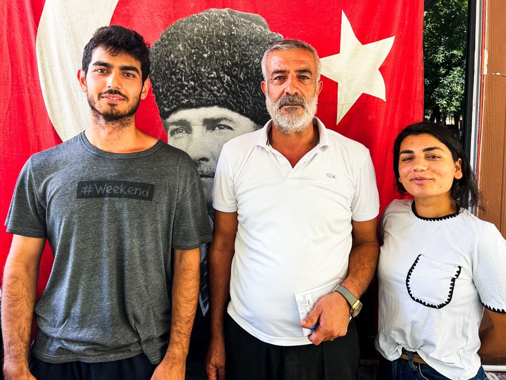 whatsapp_178 whatsapp_178