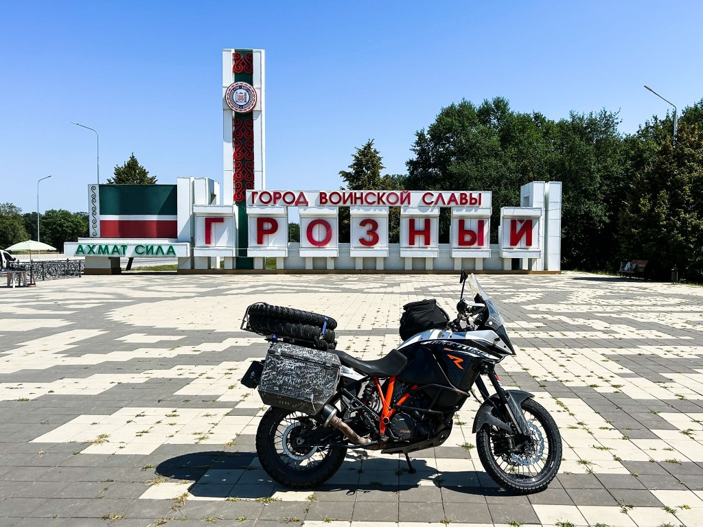 whatsapp_281 whatsapp_281