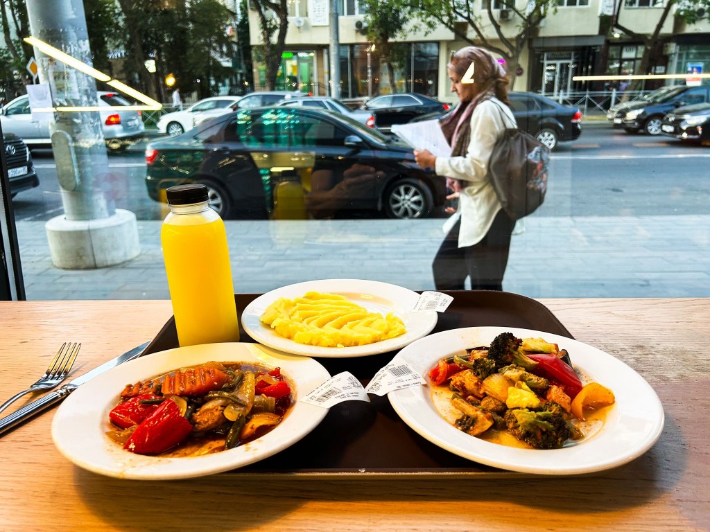 whatsapp_298 whatsapp_298