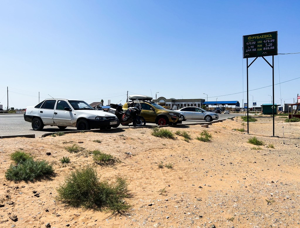 whatsapp_326 whatsapp_326