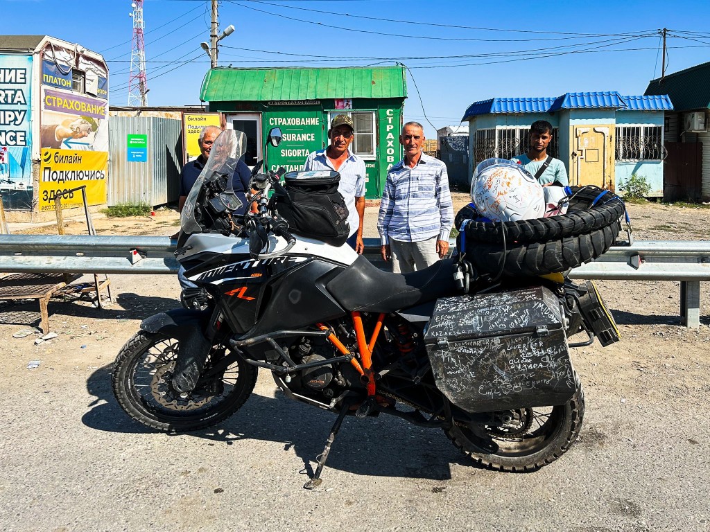 whatsapp_332 whatsapp_332